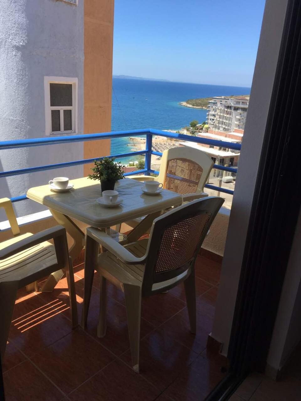 Sea And Sky Apartments Sarandë Habitación foto