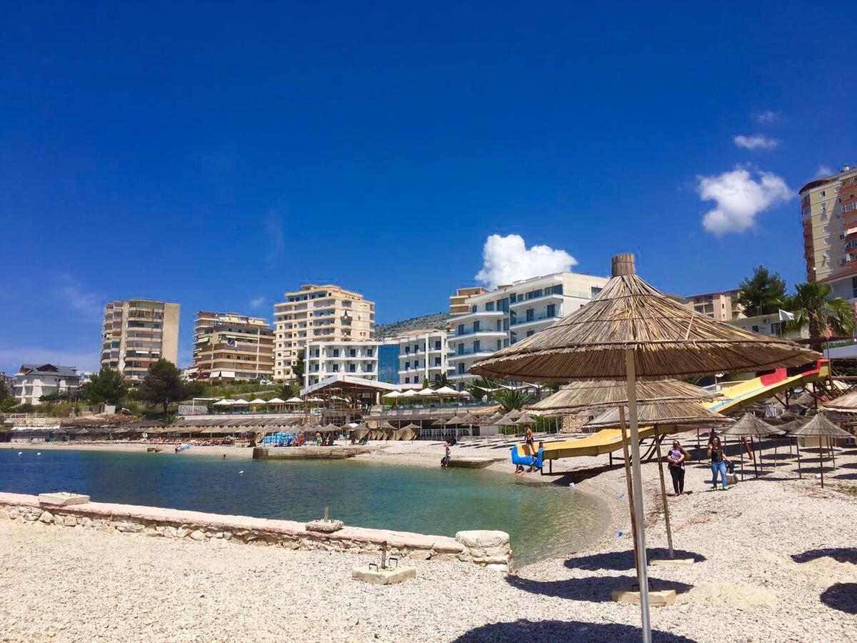Sea And Sky Apartments Sarandë Exterior foto